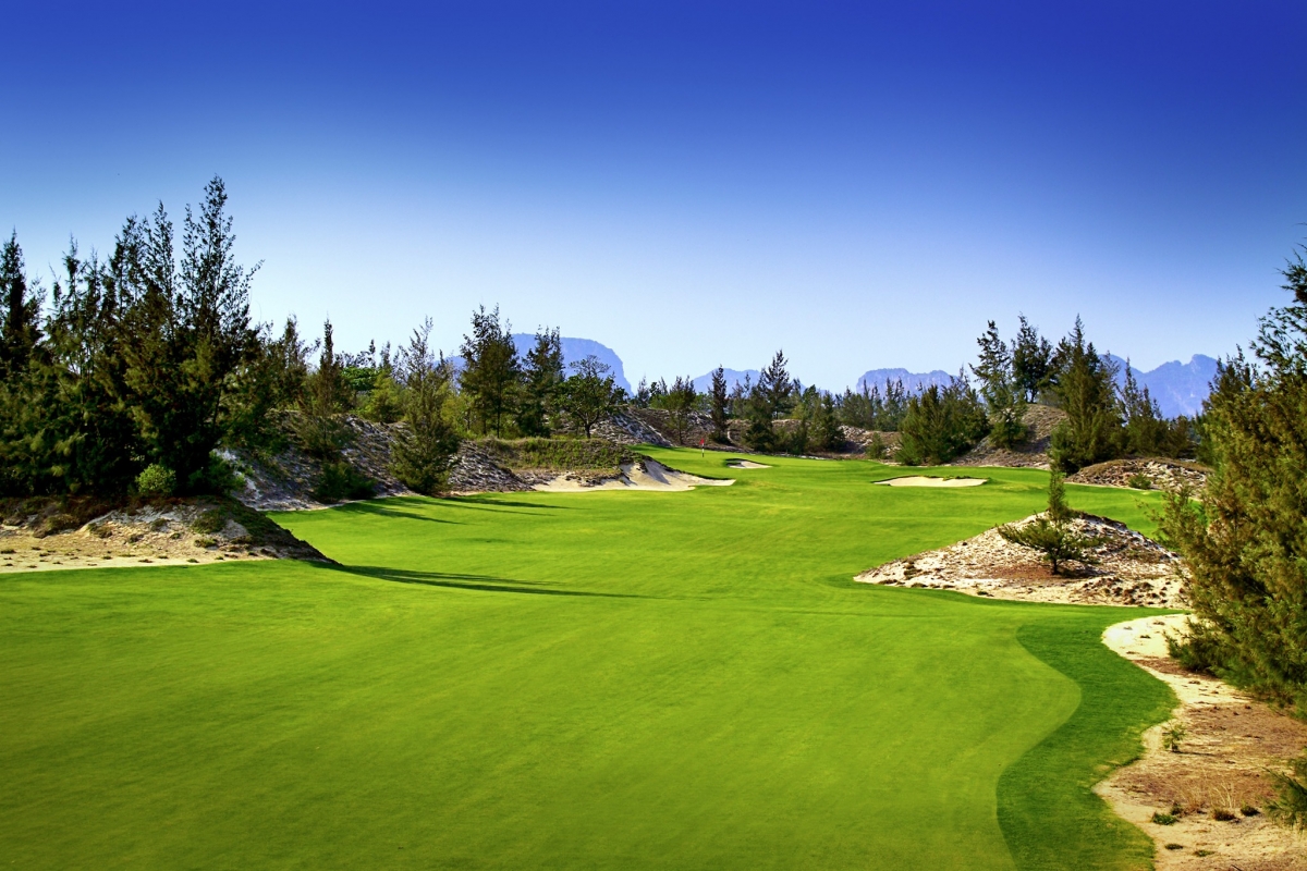 Experience Da Lat top-tier Golf Courses