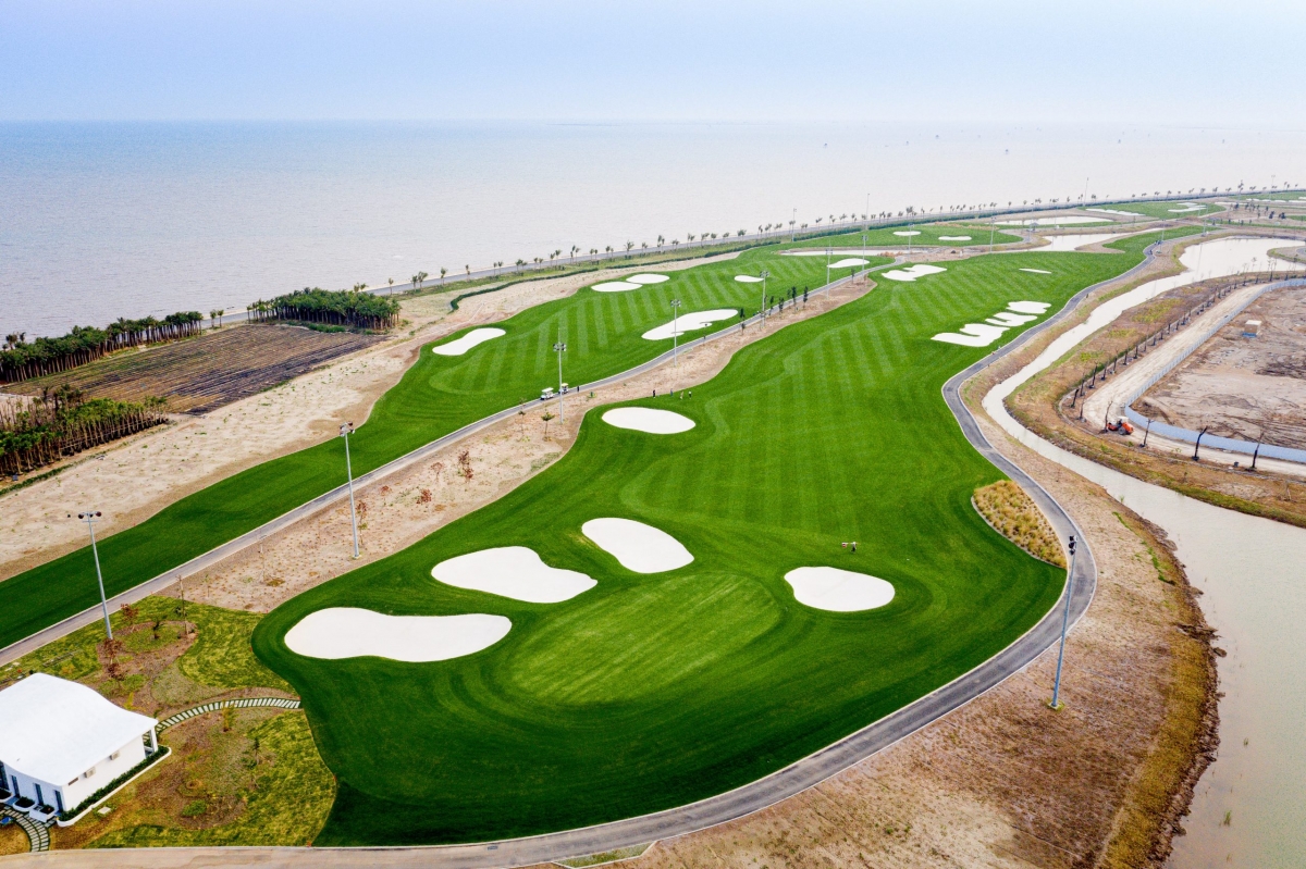 Dragon Golf Link