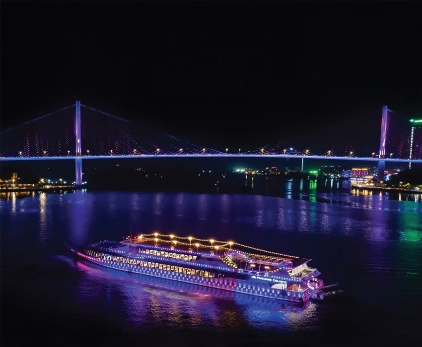 Halong Bay overnight cruise