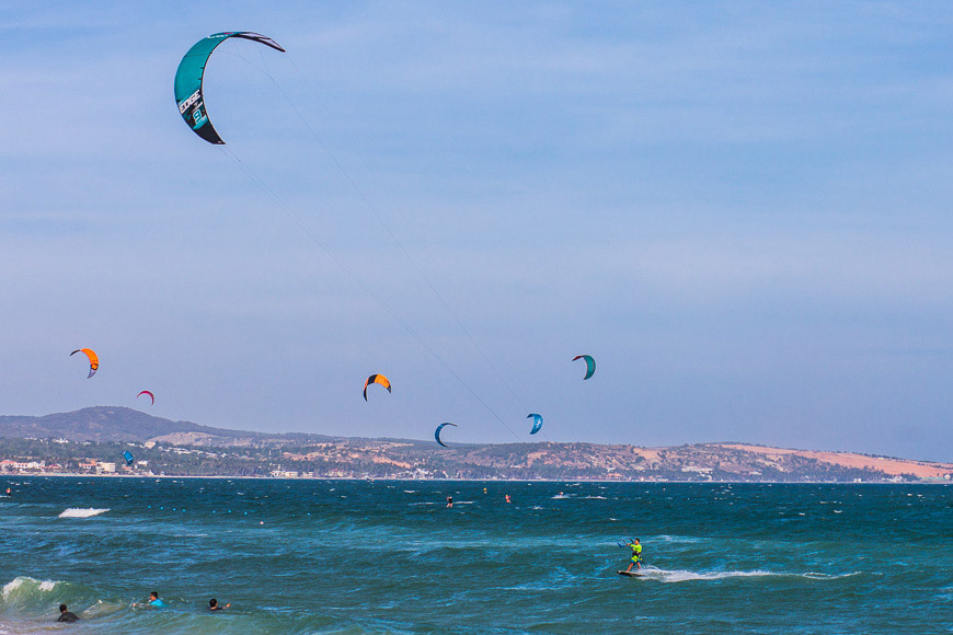 Mui Ne kiteboarding