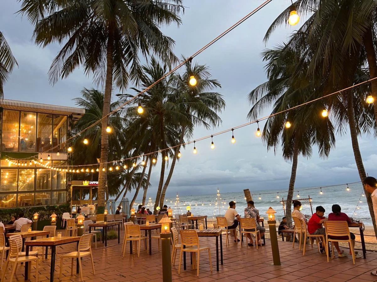 Aloha Seafood & Bar