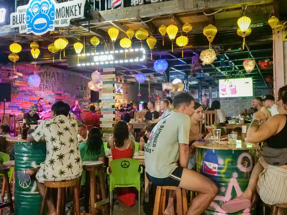 Blue Monkey bar Phu Quoc