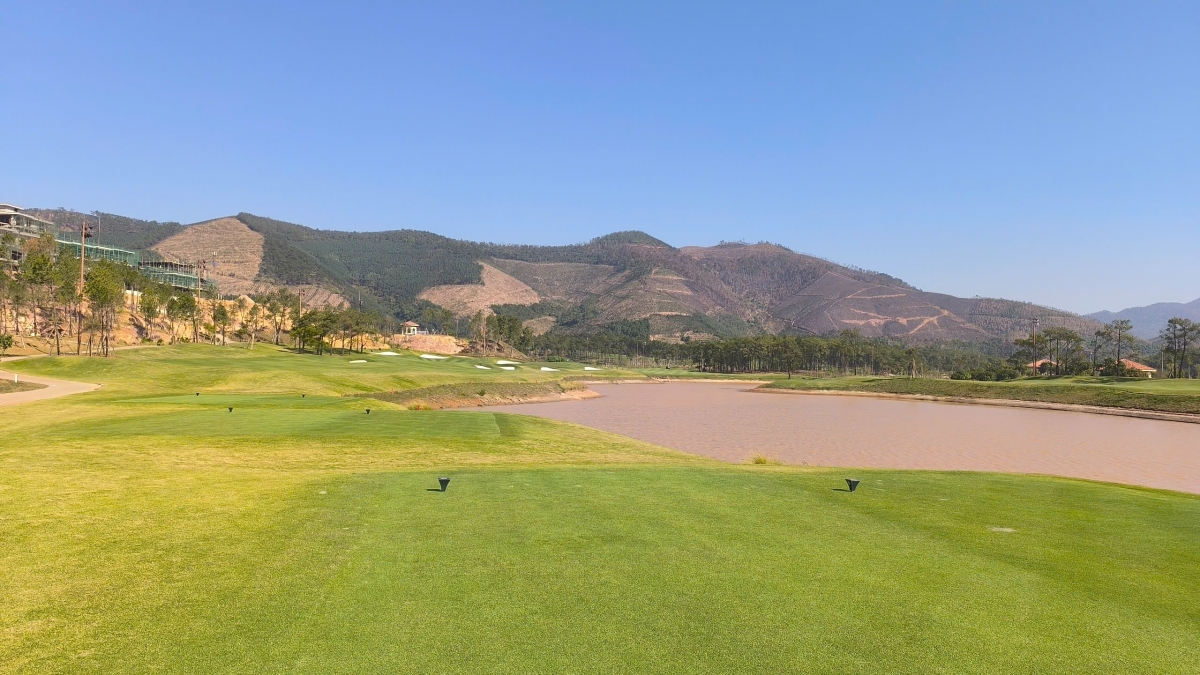 Silk Path Dong Trieu Golf Course in summer