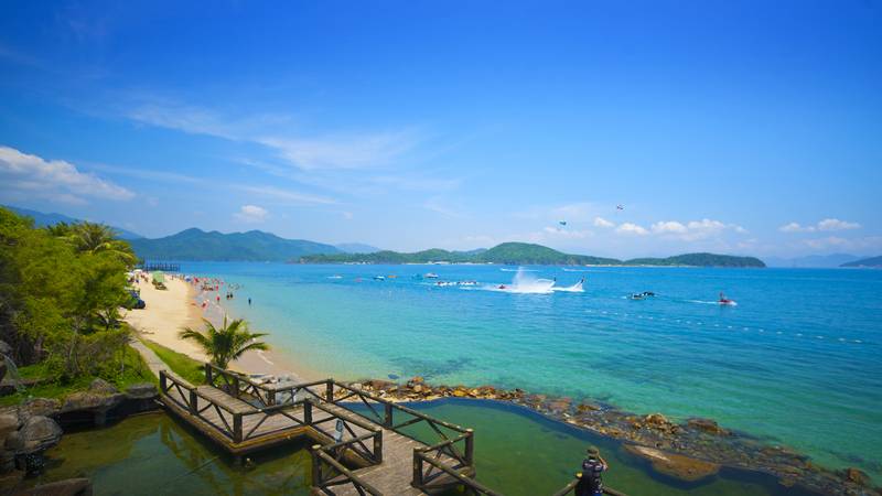 Hon Tam island