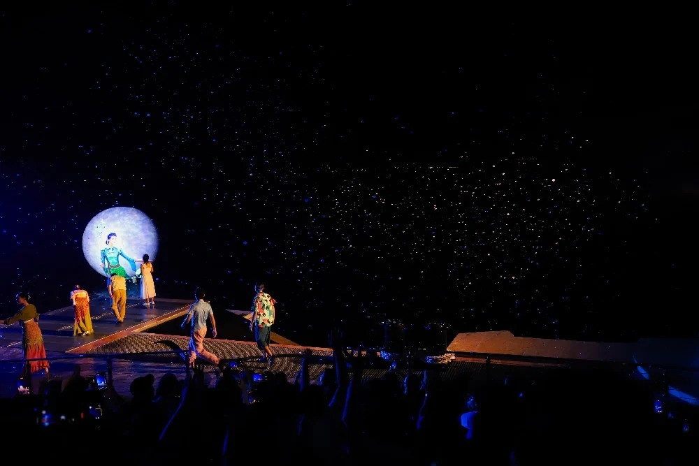 Vinpearl Hon Tre night show