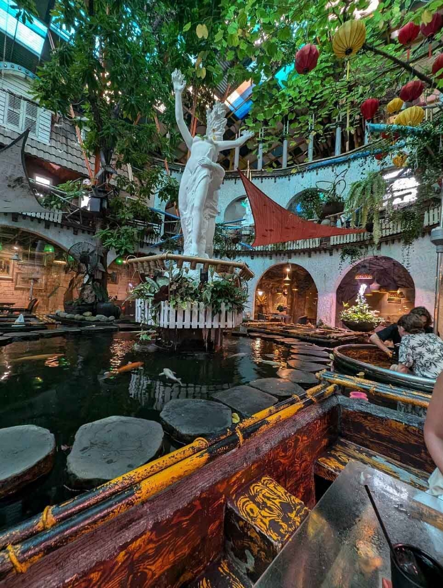 Oasis Cafe Ho Chi Minh