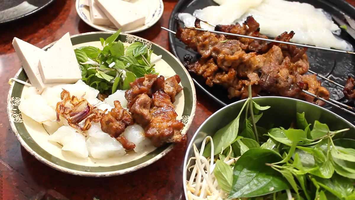 banh uot thit nuong